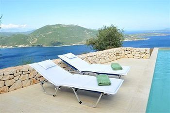 Urania Luxury Villas Pondi Exteriör bild